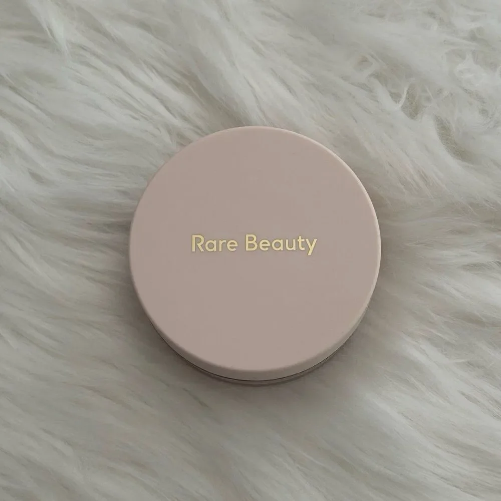 Rare Beauty Always an Optimist Soft Radiance Setting Powder Light Medium